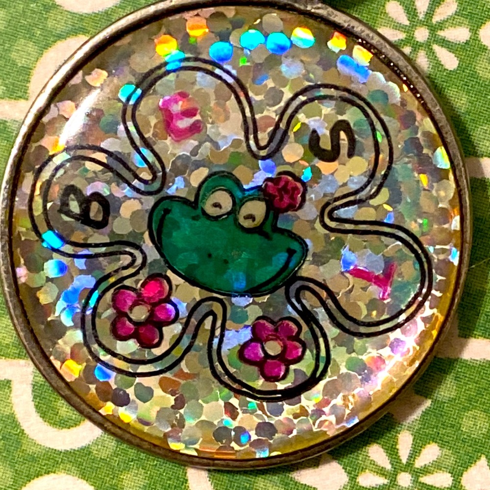 BEST friend necklace medallion from the 90s